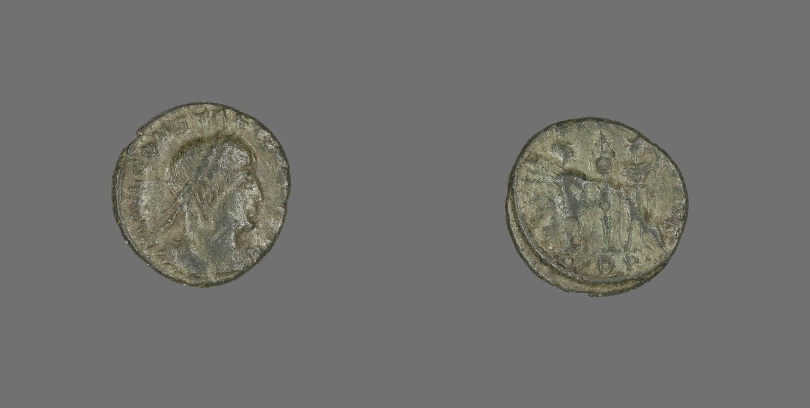 Coin Portraying Emperor Constantius II — Roman, minted in Trier