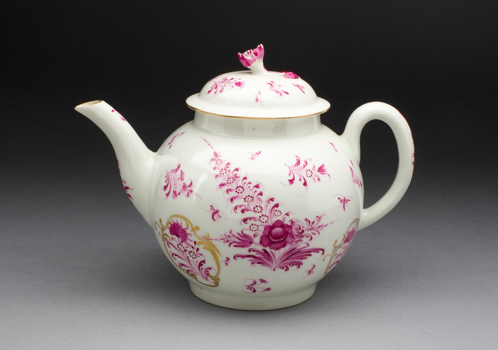 Teapot — Worcester Porcelain Factory (Warmstry House Period, 1751–1783); Worcester, England, founded 1751