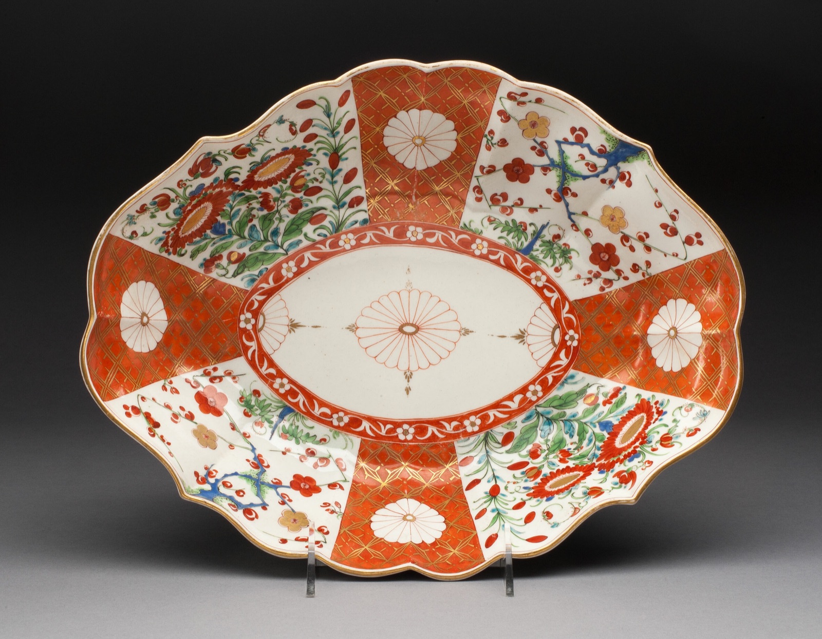 Dish — Worcester Porcelain Factory (Warmstry House Period, 1751–1783); Worcester, England, founded 1751