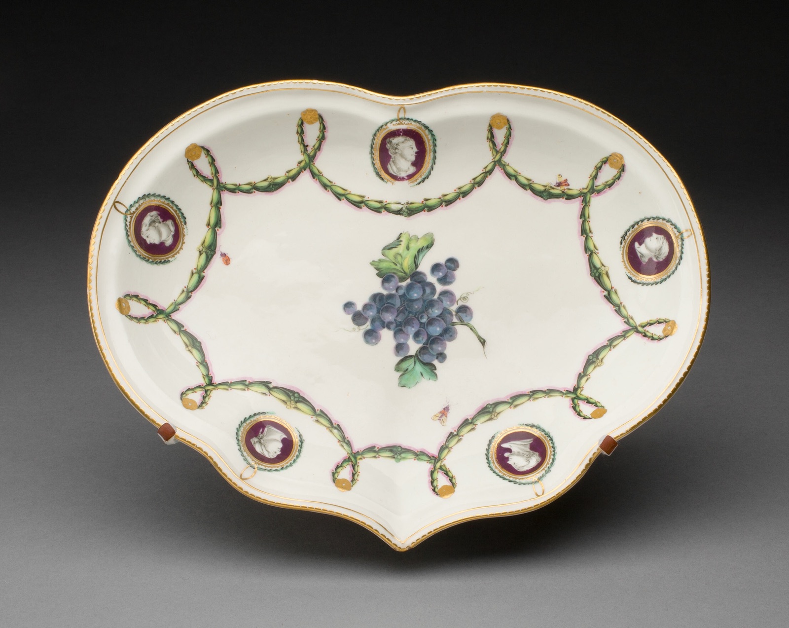 Dish — Chelsea-Derby Porcelain Manufactory; England, c. 1769-1784
