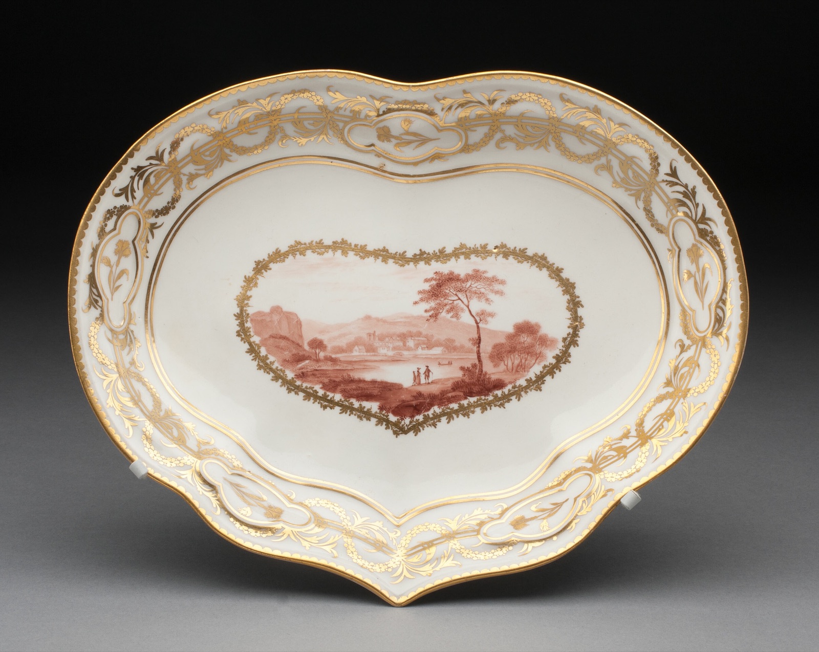 Dish — Derby Porcelain Manufactory; England, 1750-1848