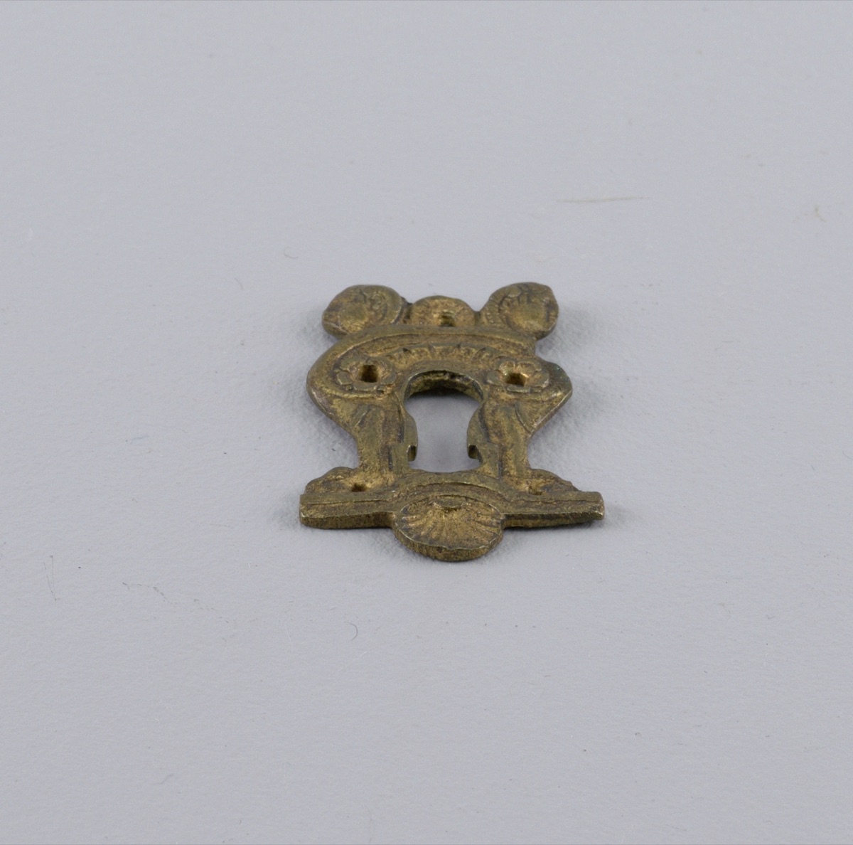 Keyhole escutcheon