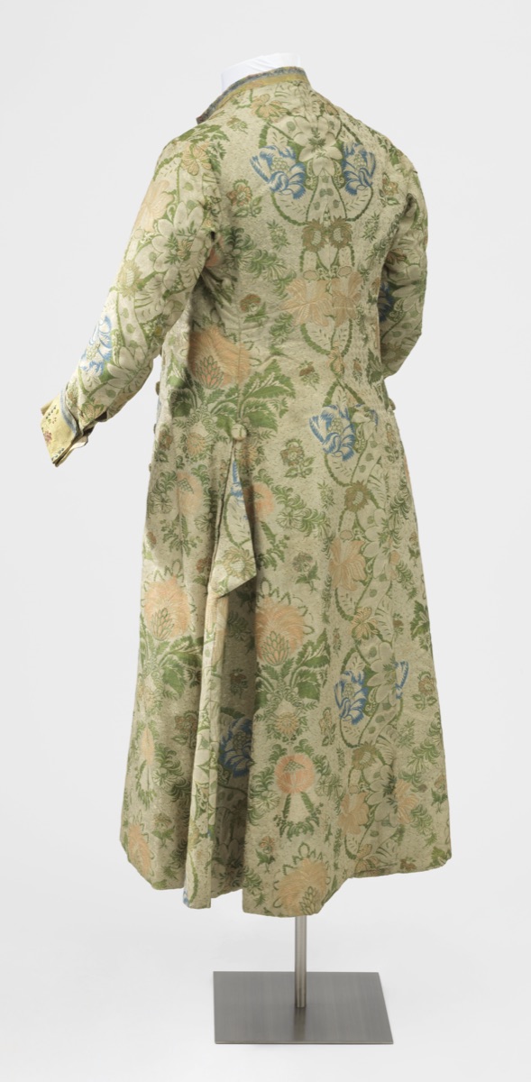 Dressing gown