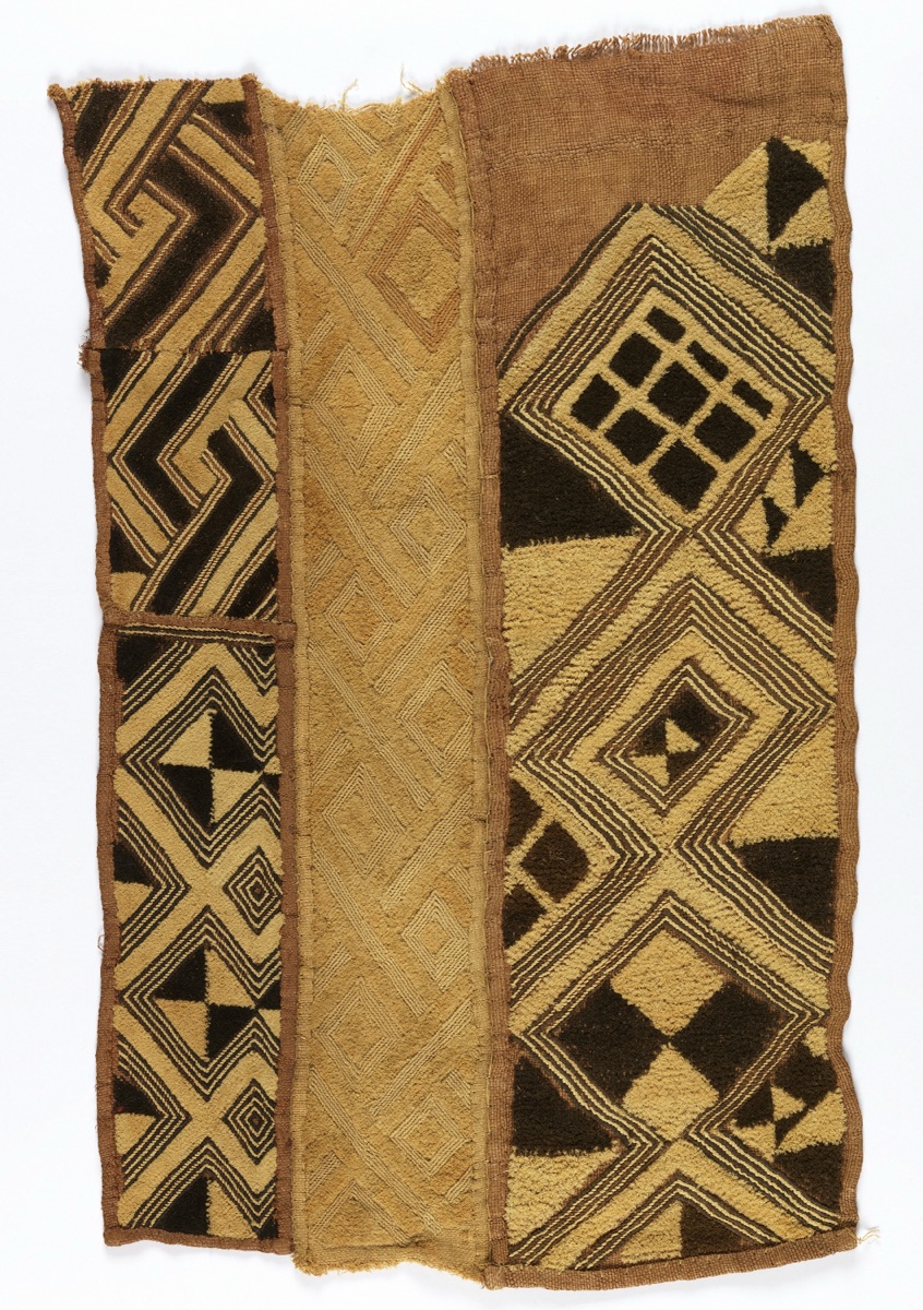 Status cloth