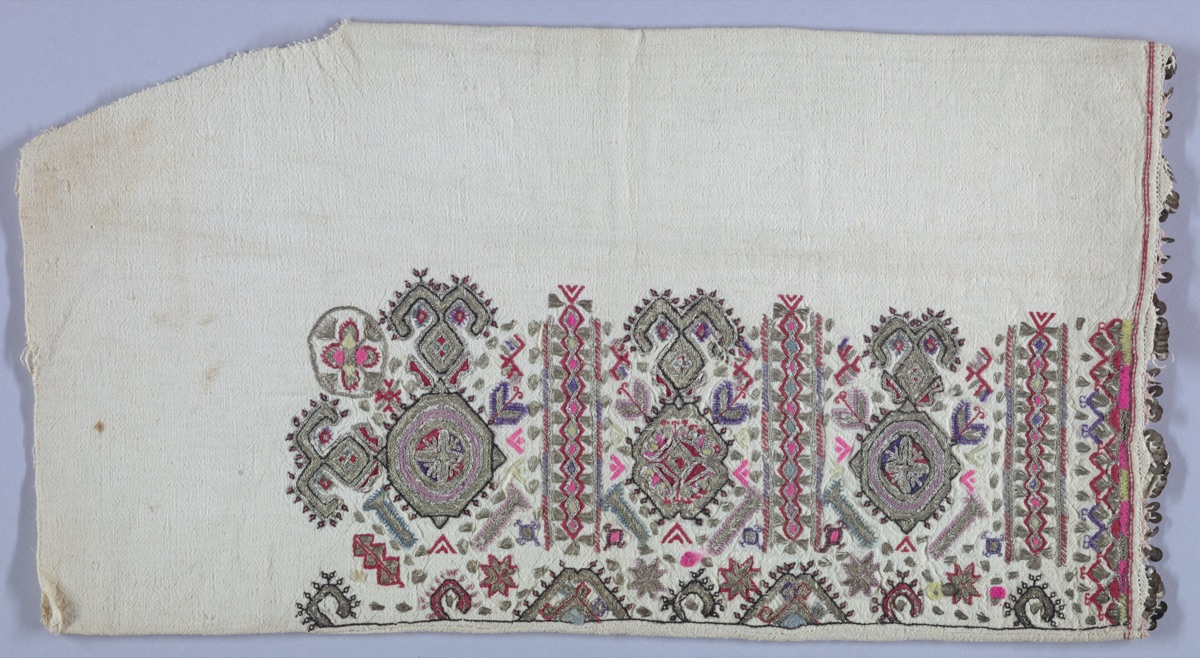 Sleeve fragments