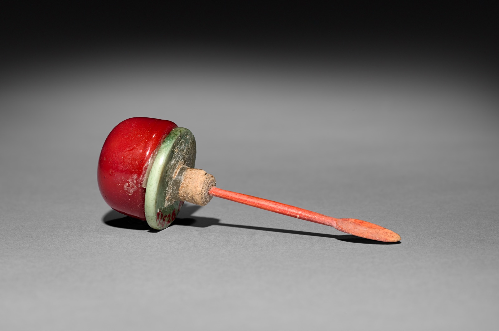 Snuff Bottle with Stopper (stopper)