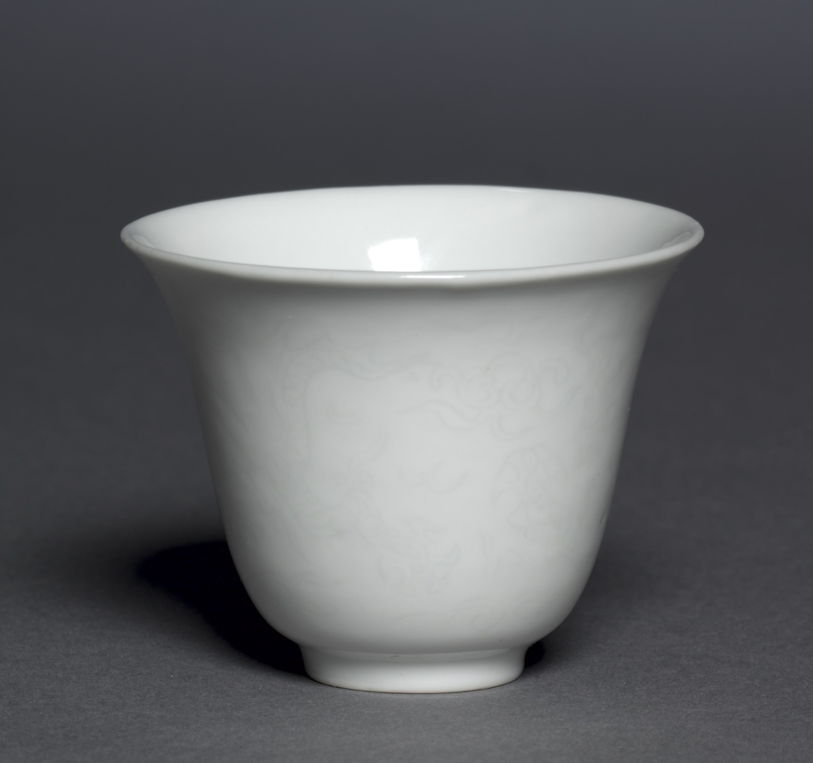Cup with Dragon and Clouds