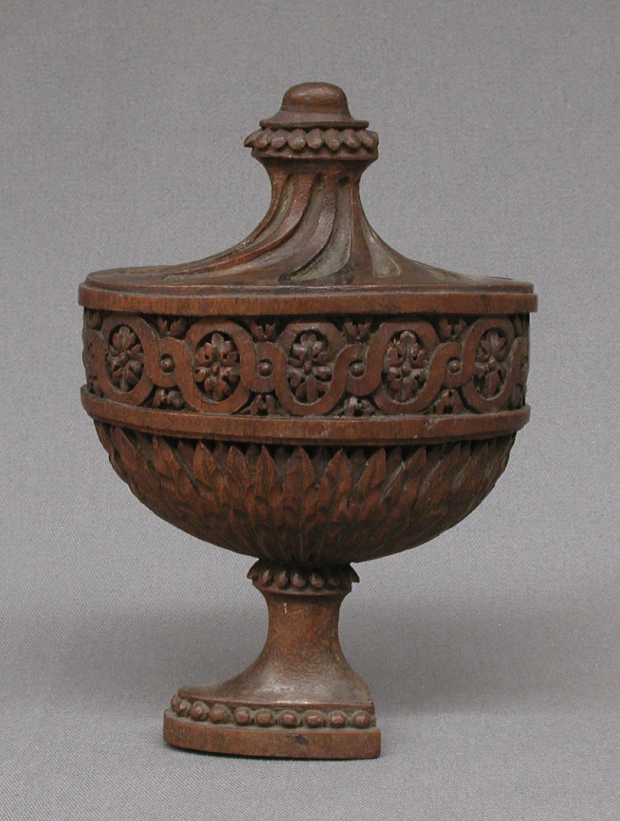 Vase detail