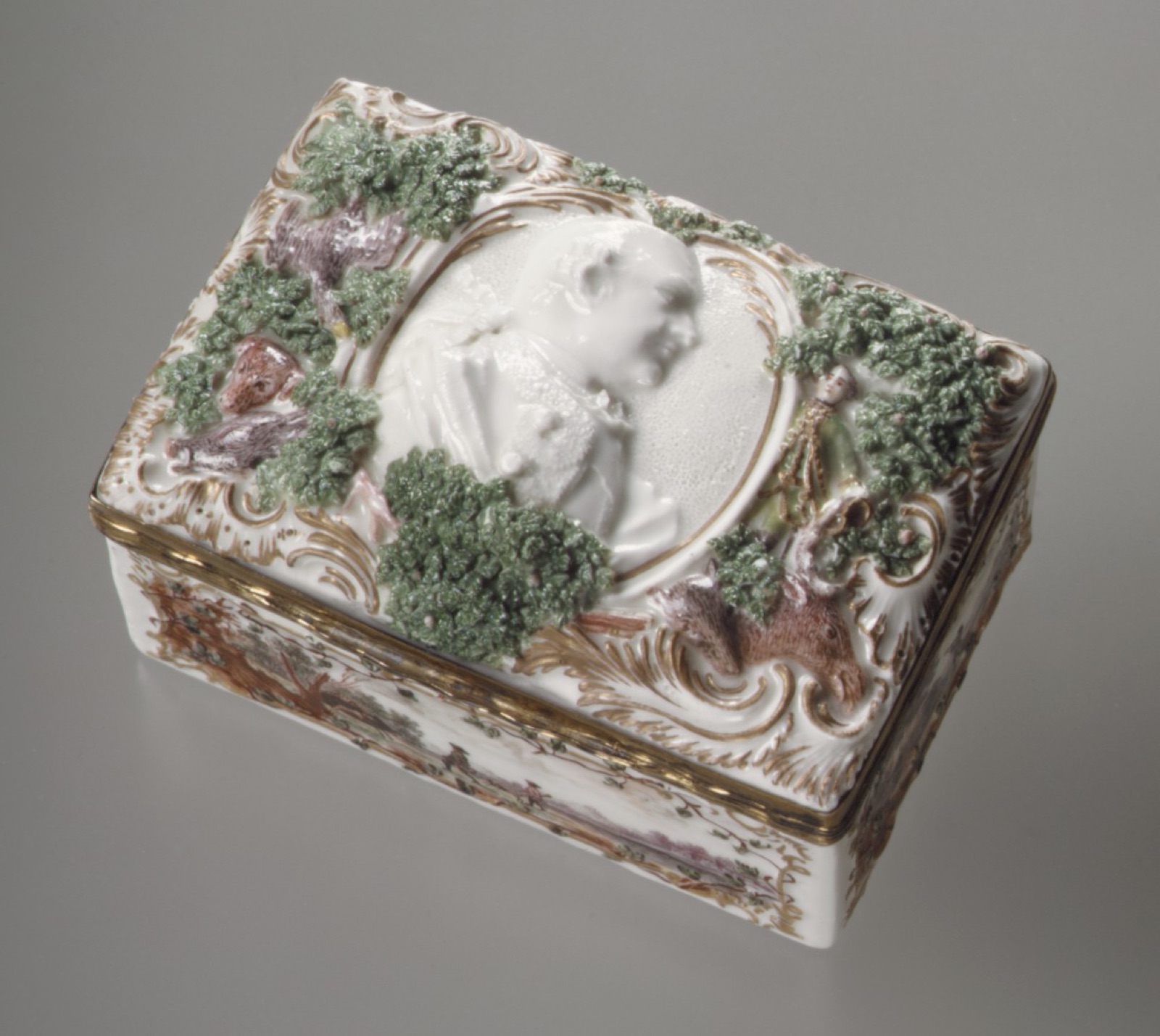 Snuffbox — Fürstenberg Porcelain Manufactory