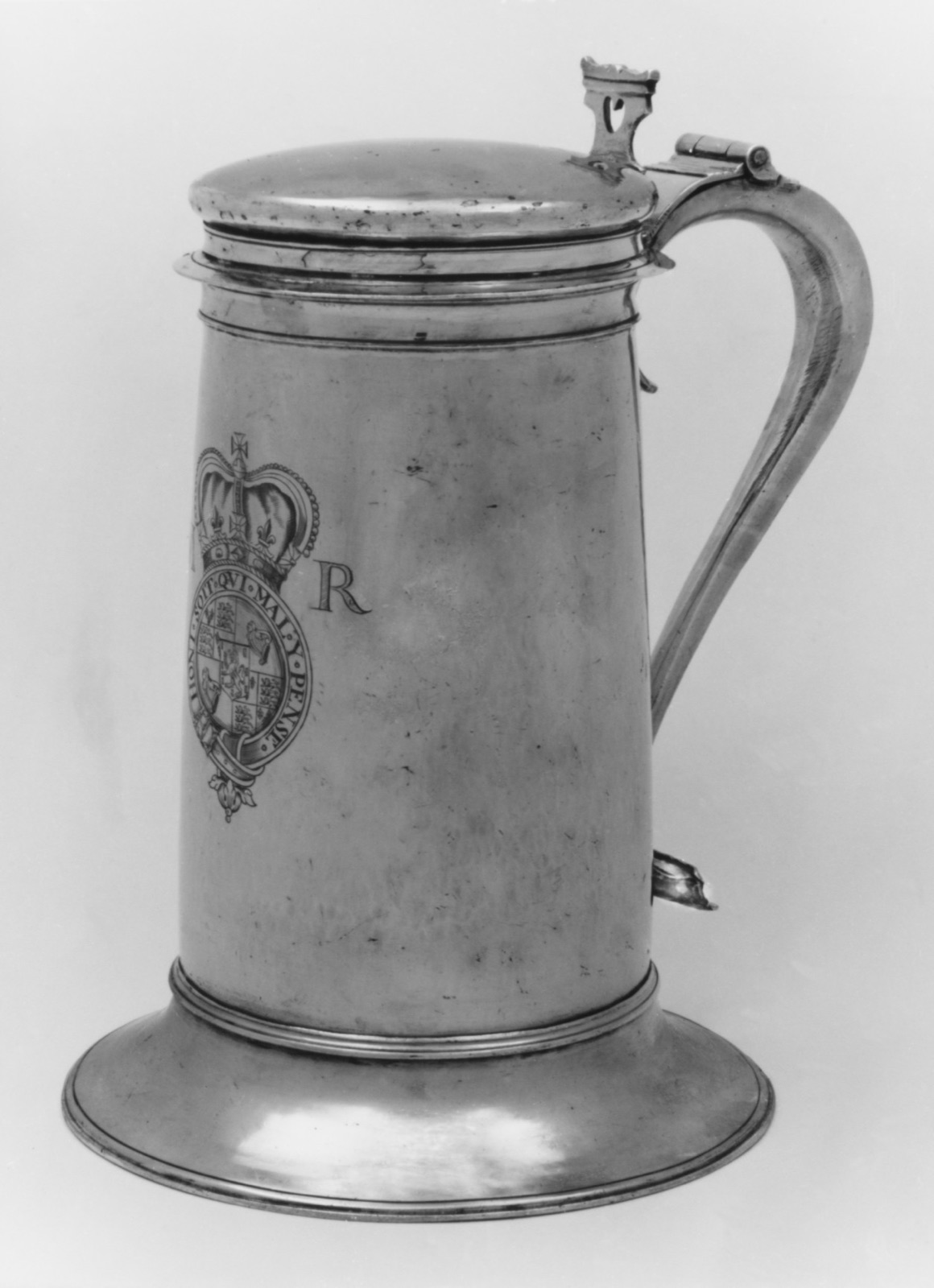 Flagon — R. F., London