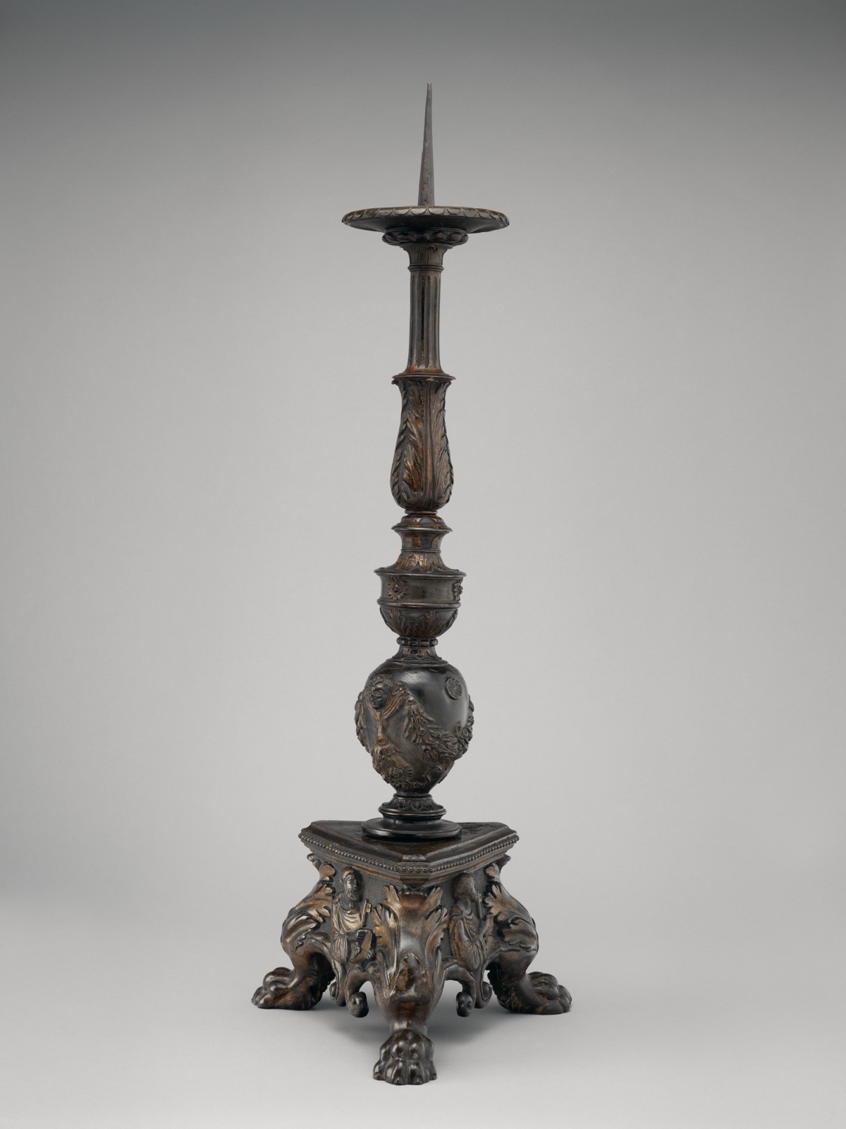 Altar candlestick with busts in relief of Saints Peter and Paul (one of a pair) — Vincenzo Grandi