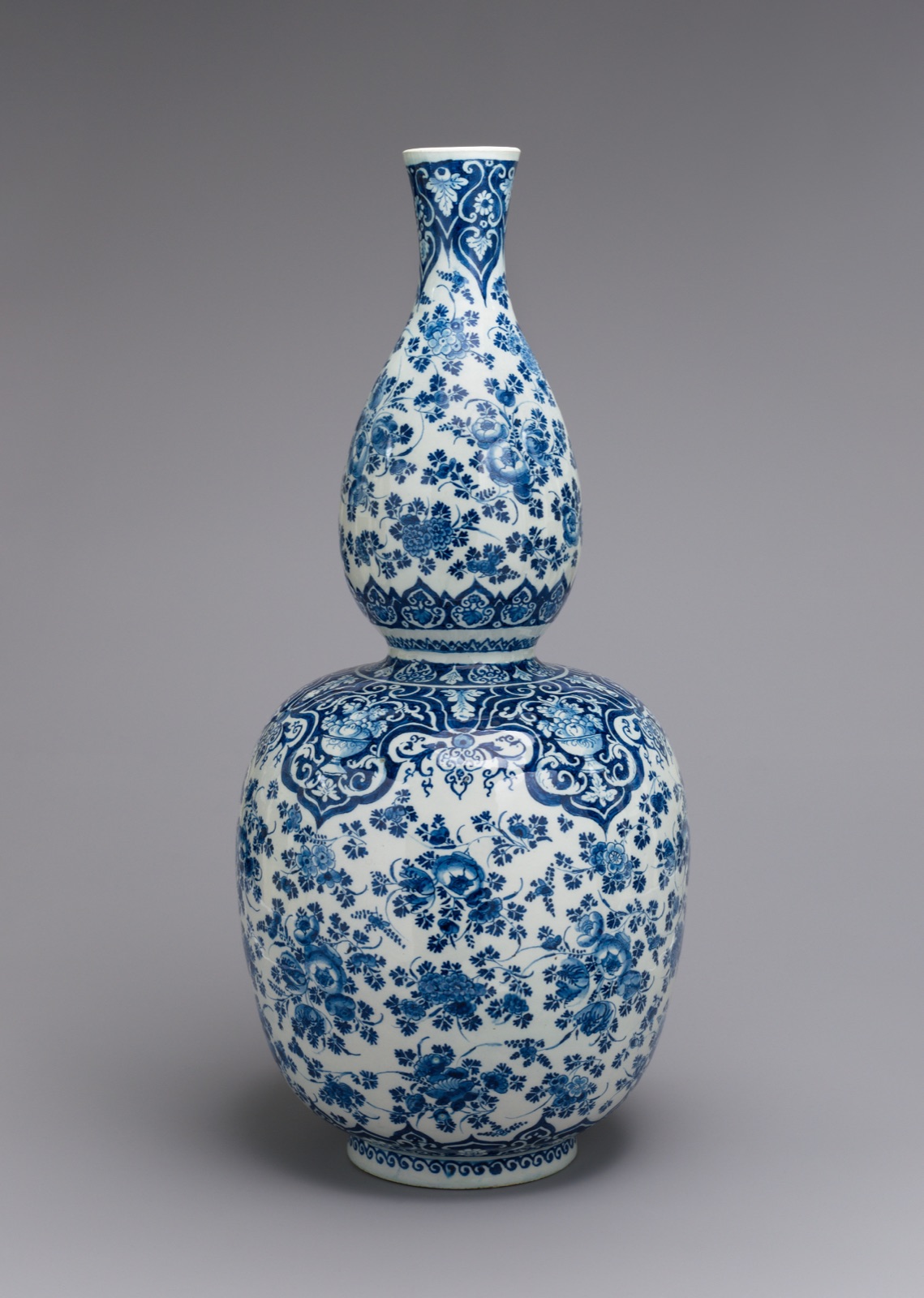 Double-gourd vase (one of a pair, part of a garniture) — Lambertus van Eenhoorn