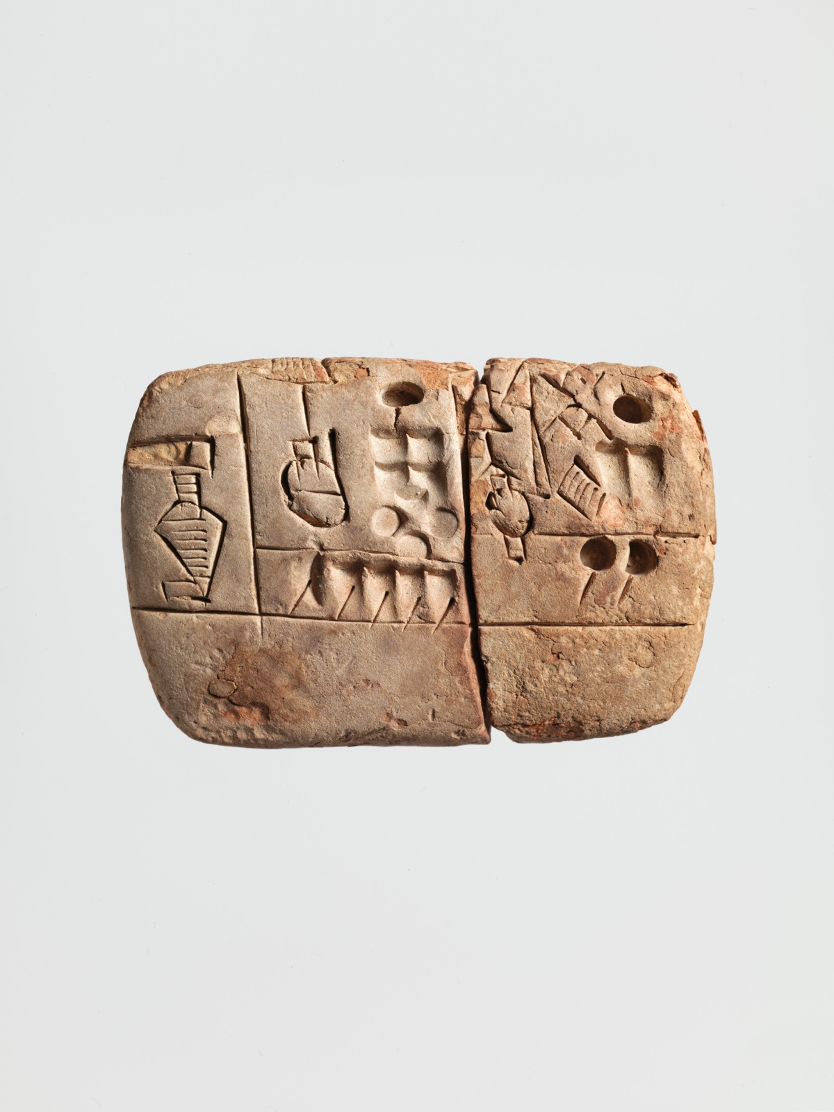 Cuneiform tablet: administrative account with entries concerning malt and barley groats