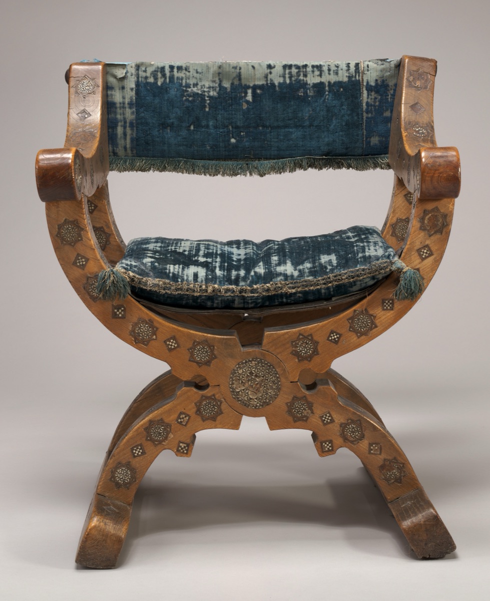 Walnut Dantesca Chair with Inlay Work — Lombard 15th Century