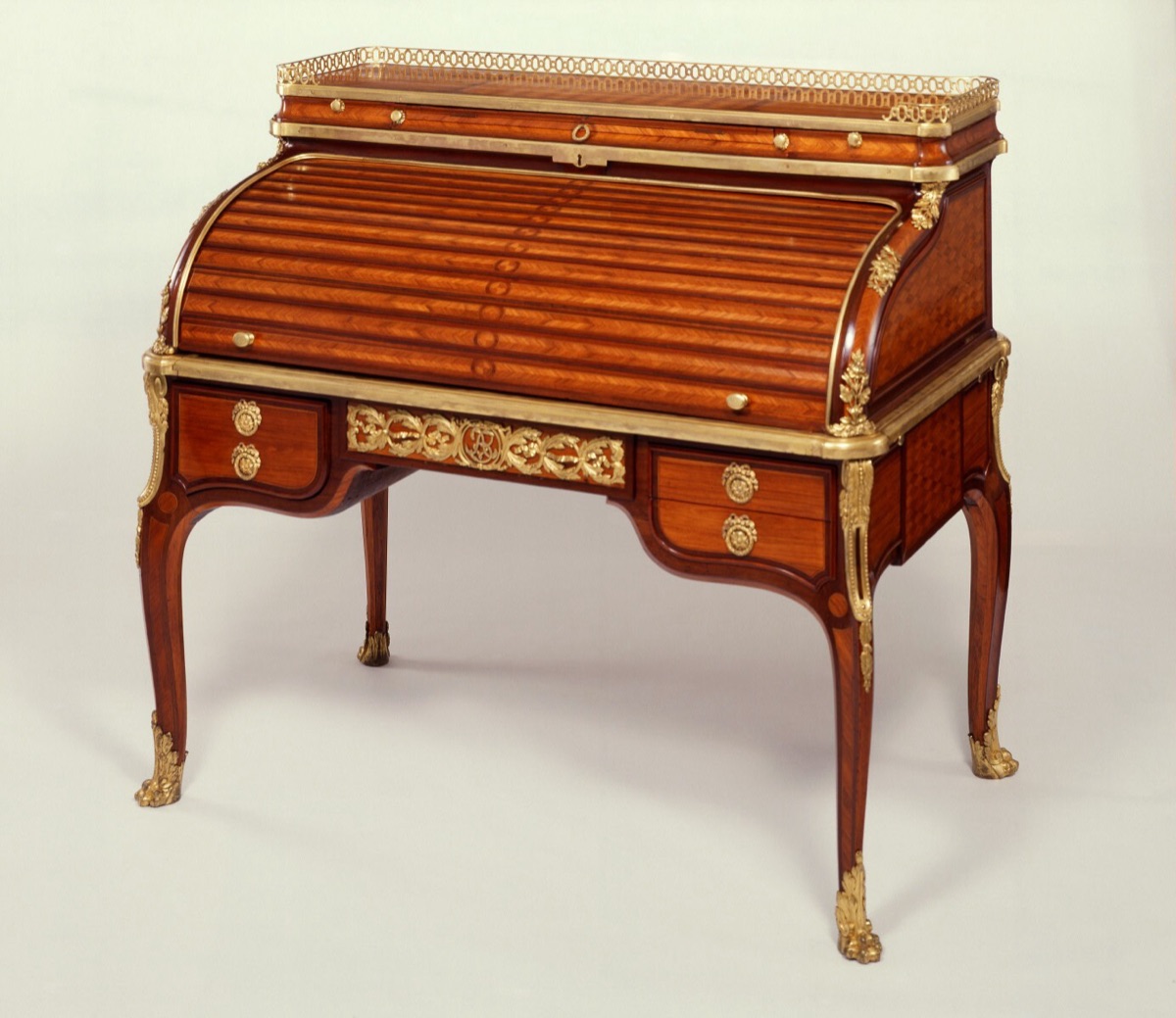 Roll-top Desk (Bureau à cylindre) — Jean-Henri Riesener