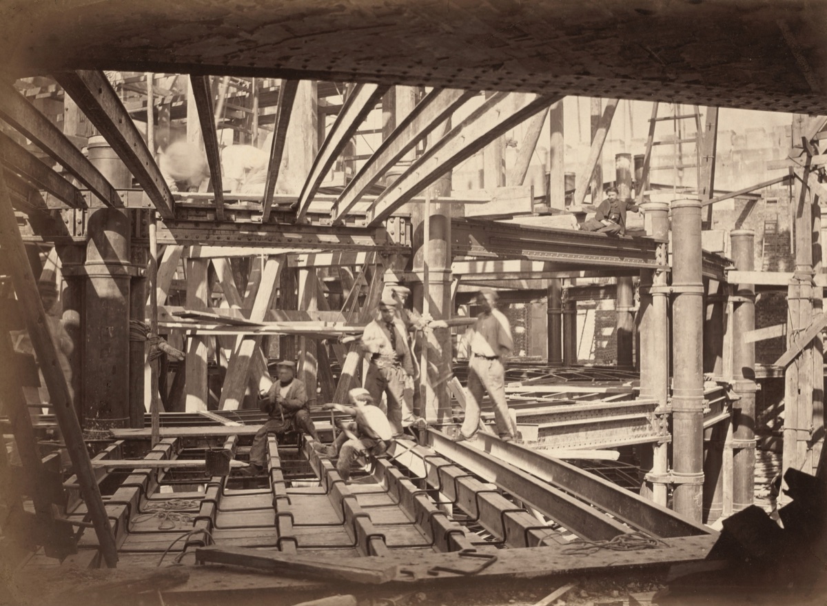 Workers on Girders of Auditorium, New Paris Opera — Hyacinthe César Delmaet and Louis-Émile Durandelle