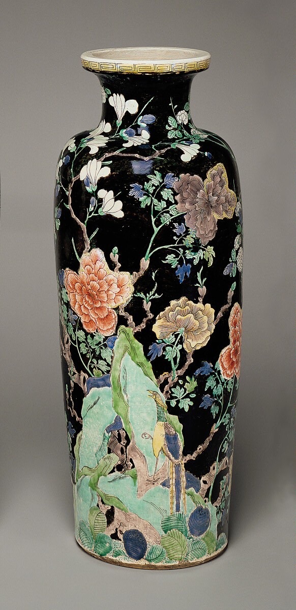 Rouleau-Shaped Vase — Chinese Qing Dynasty