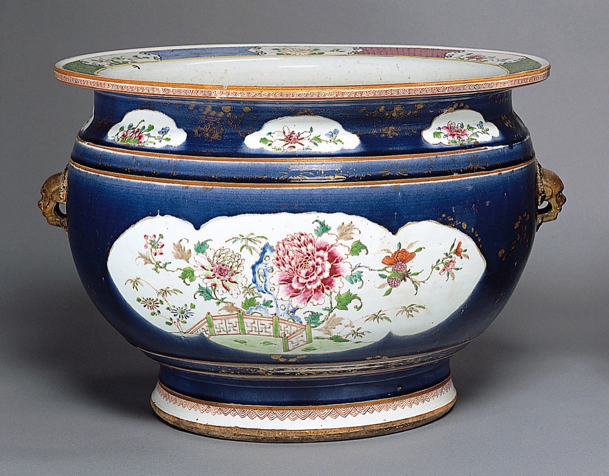Large Fish Bowl — Chinese Qing Dynasty