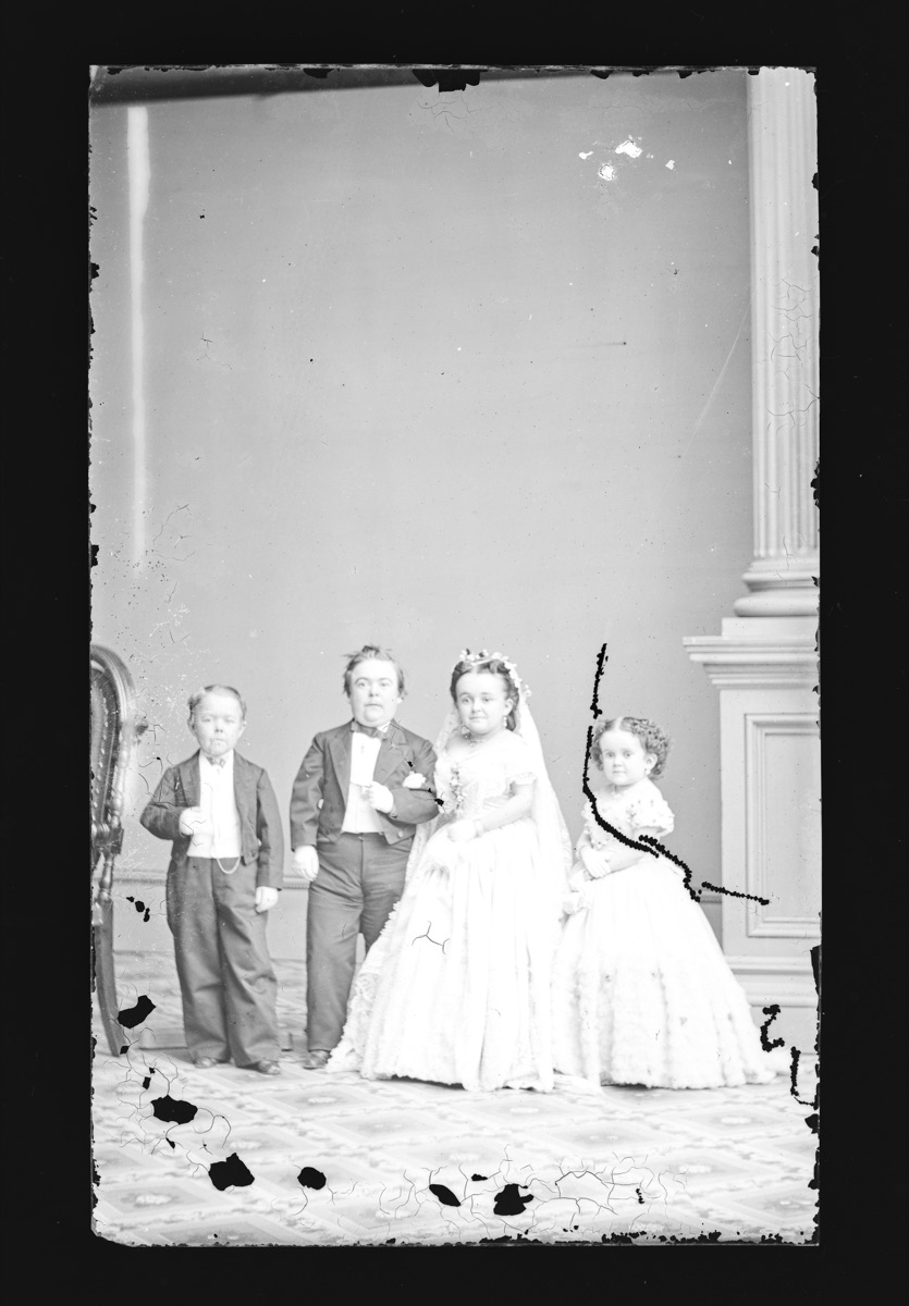 Strattons, G.W.M. Nutt, and Minnie Warren (wedding party)